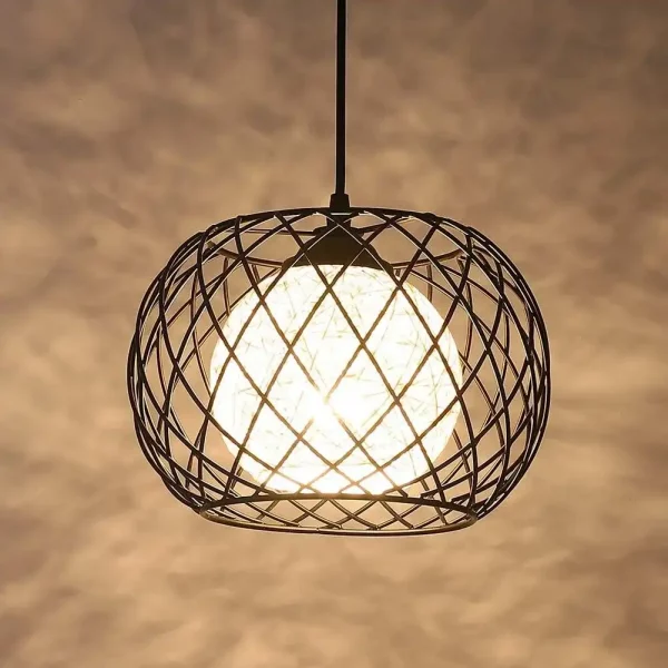 Suspension boule rotin allumée avec double abat-jour
